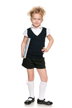 bir kitap ile kız öğrenci