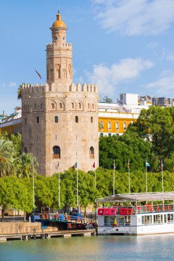 torre del oro