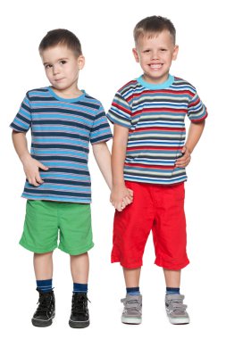 iki neşeli küçük arkadaş