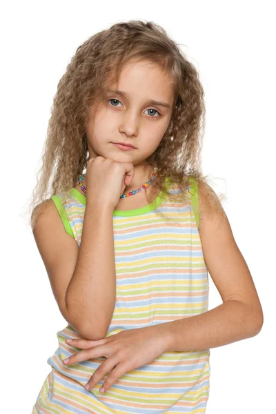 Retrato de una niña pensativa — Foto de Stock