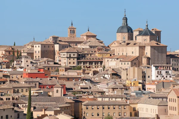 Toledo in una soleggiata giornata estiva — Foto Stock