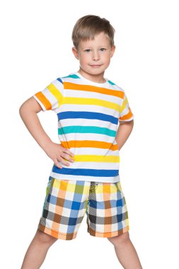 çizgili gömlekli okul öncesi çocuk
