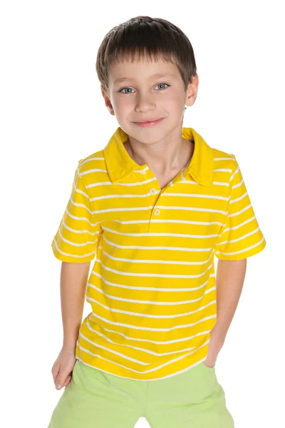 Niño en camisa amarilla — Foto de Stock