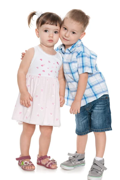 Twee kleine kinderen samen — Stockfoto