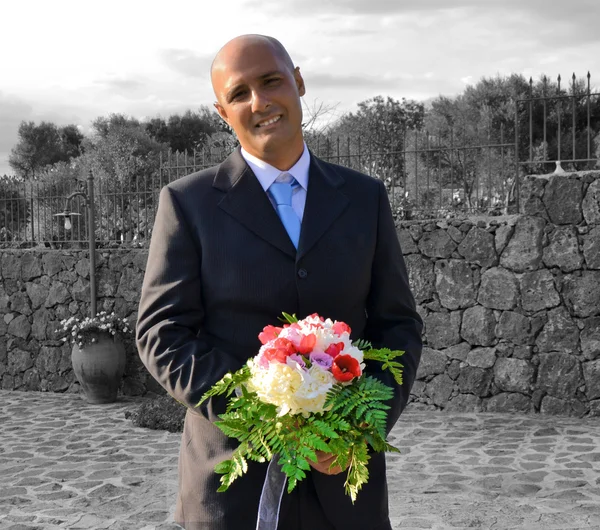 Man in love awaits his bride — Stock Photo, Image