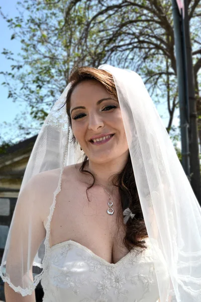 幸せな花嫁の美しい — ストック写真