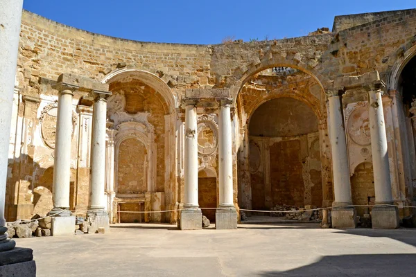 Kyrkan hemlösa i den gamla staden av mazara del vallo — Stockfoto