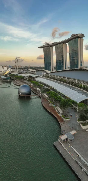 SINGAPUR - 31 de enero de 2020: Foto vertical de Marina Bay Sand —  Fotos de Stock