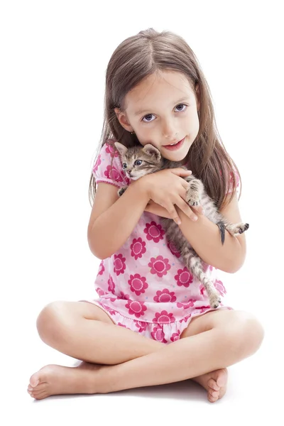 Sorridi ragazza con un gattino Foto Stock