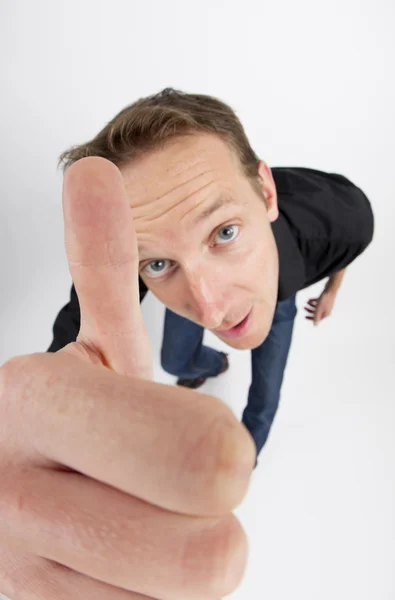 Homem Gesturing polegares para cima — Fotografia de Stock