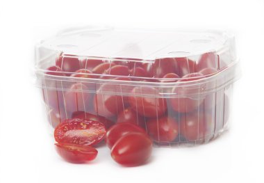 taze domates izole içinde baskısız tepsi beyaz arka plan üzerinde