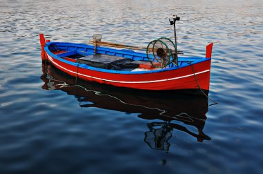 balıkçı teknesi
