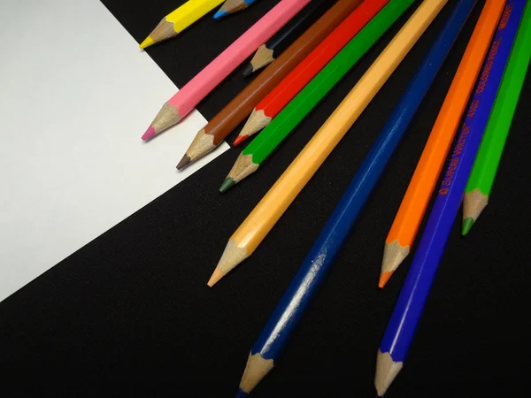 Lápices de colores para dibujar — Foto de Stock