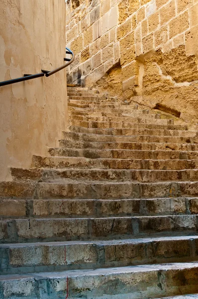 Eine alte Treppe — Stockfoto