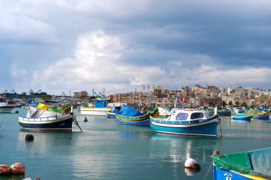 renkli tekneler, malta