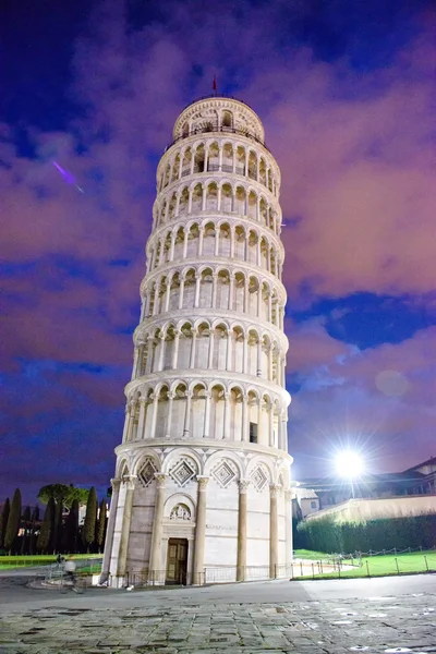 Leaning Tower of Pisa in Tuscany — Stock Photo, Image