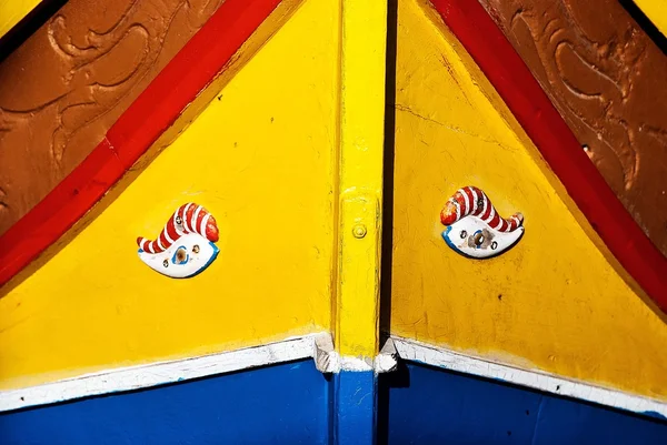 Close up do tradicional barco colorido maltês — Fotografia de Stock