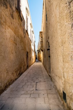 Mdina, Malta 'da terk edilmiş bir sokak.