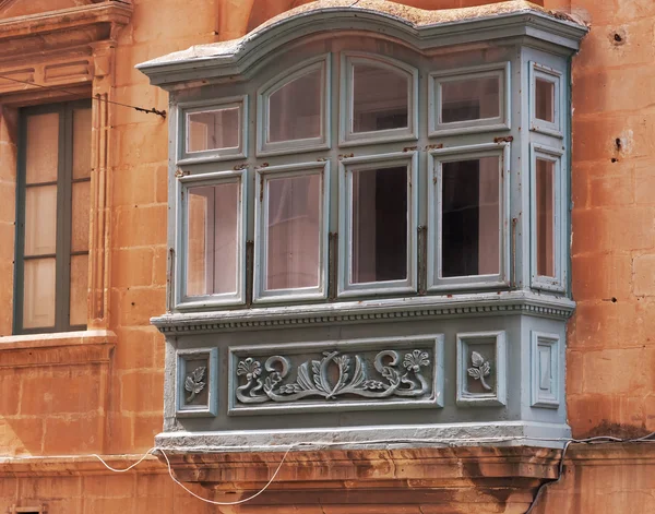 Maltees balkon en venster — Stockfoto