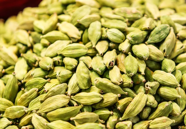Zielony kardamon nasiona — Zdjęcie stockowe