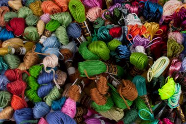 renkli iplik
