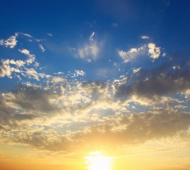 gökyüzü günbatımı