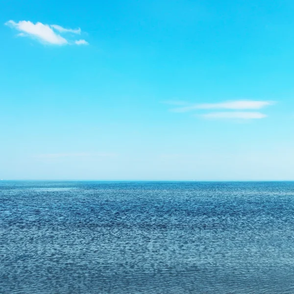 日当たりの良い海 — ストック写真