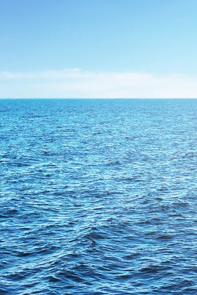日当たりの良い海 — ストック写真