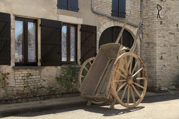 Carro alto de dos ruedas, Borgoña, Francia —  Fotos de Stock