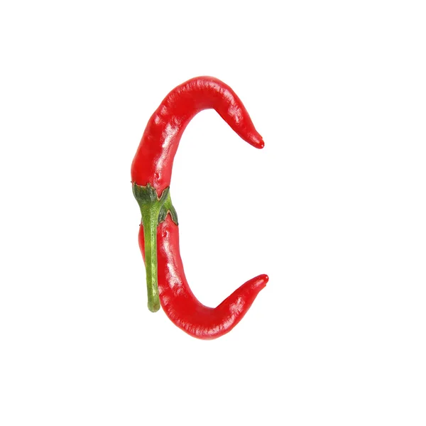 Fuente hecha de chile rojo picante aislado sobre blanco - letra C — Foto de Stock