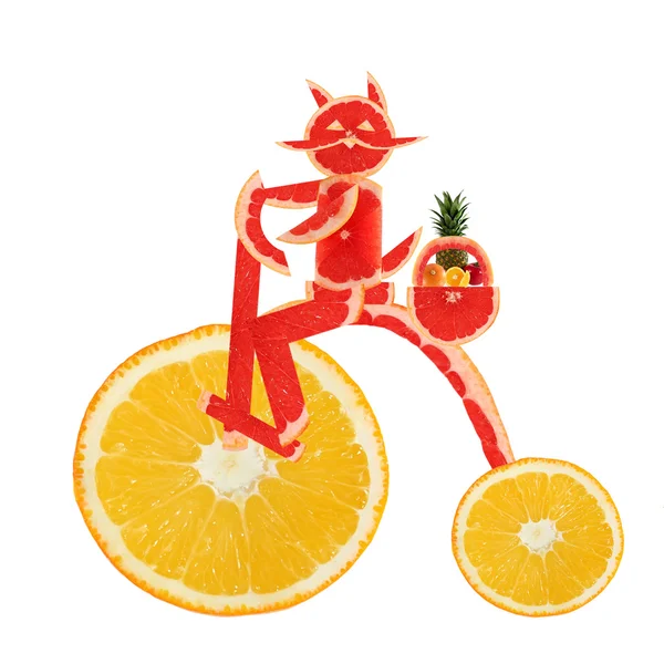 Zdravé stravování. legrační malá kočka plátky grapefruitu. — Stock fotografie