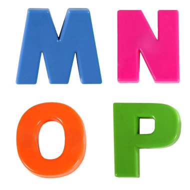 çok renkli plastik kids harflerle yazılmış okuma