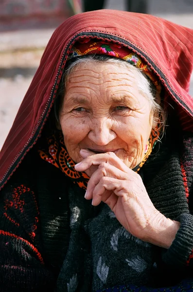 Ашхабад, Туркменистан - 29 июля. Портрет старого неизвестного — стоковое фото