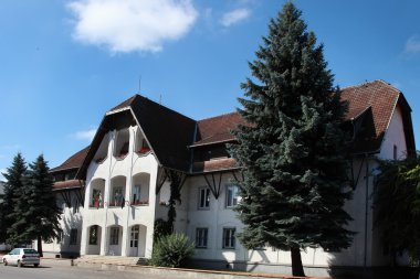 sokağa csenger, Macaristan