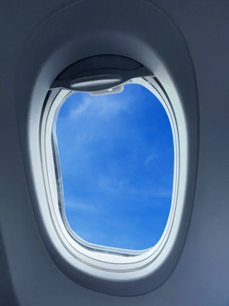 Θέα Του Ουρανού Μέσα Από Φινιστρίνι Του Αεροσκάφους — Φωτογραφία Αρχείου
