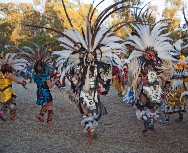 American Indian dancers at Stanford PowWow.
