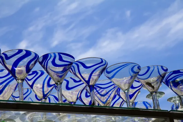 Мексиканское вино (мартини) бокалы на голубом фоне неба Стоковое Фото