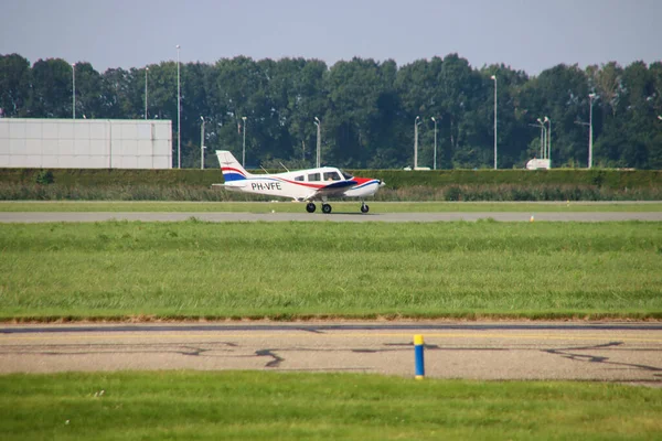 Vfe P28A Piper 161 Warrior Iii Des Vliegclub Flevo Flughafen — Stockfoto