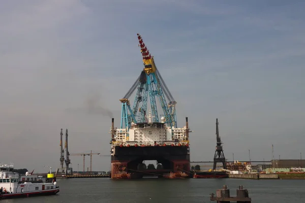 Saipem 7000 Pipelay Crane Hajó Botlek Kikötőben Rotterdam Kikötőjében — Stock Fotó