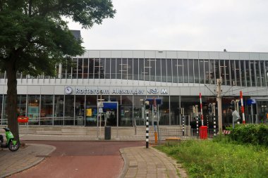 Metro ve tren istasyonu Rotterdam Alexander Hollanda 'nın doğu yakasında.