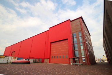 Hollanda 'daki Rotterdam Heijplaat limanındaki eski RDM binası.