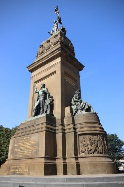 Hollanda 'daki Lahey' deki Plein 1813 'te I. Willem Heykeli