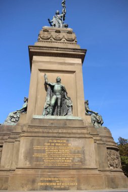 Hollanda 'daki Lahey' deki Plein 1813 'te I. Willem Heykeli