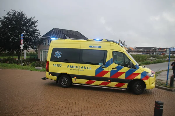 Vehículo Ambulancia Paramédica Accidente Coche Nieuwerkerk Aan Den Ijssel — Foto de Stock