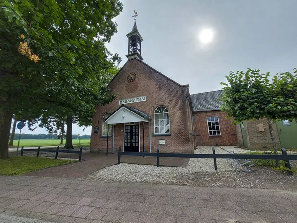 オランダの聖書ベルトの一部としてルオの小さな町のマラナタ教会 — ストック写真