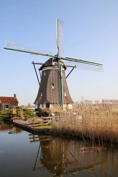 Tweemanspolder的风车干式抽水系统 荷兰Zevenhuizen的Molenviergang — 图库照片