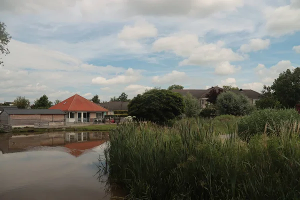 Hollanda Daki Nieuwerkerk Aan Den Ijssel Köyünde Sokak Kanallar — Stok fotoğraf