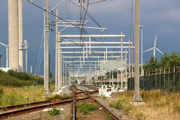 Nuvole Scure Sopra Binario Ferroviario Con Interruttore Nel Porto Amsterdam — Foto Stock