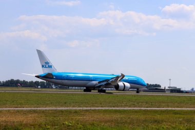 PH-BHE KLM Royal Dutch Airlines Boeing 787-9 Dreamliner landing on Schiphol Amsterdam airport the Netherlands