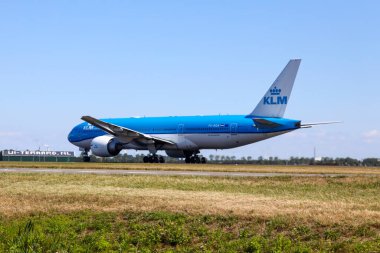 PH-BQA KLM Royal Dutch Airlines Boeing 777-206ER departing from Amsterdam Schiphol Airport at Polderbaan in the Netherlands
